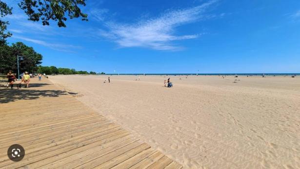 Stunning Rooms In Townhouse Across The Beach Toronto Exterior foto